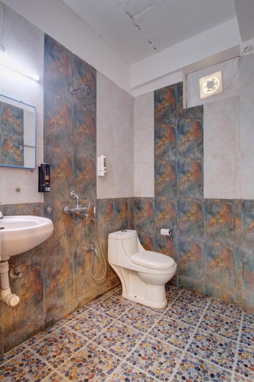 Hotel Pleasure Inn Near Turtle Beach Morjim Manage By Ld Group Of Hospitality エクステリア 写真