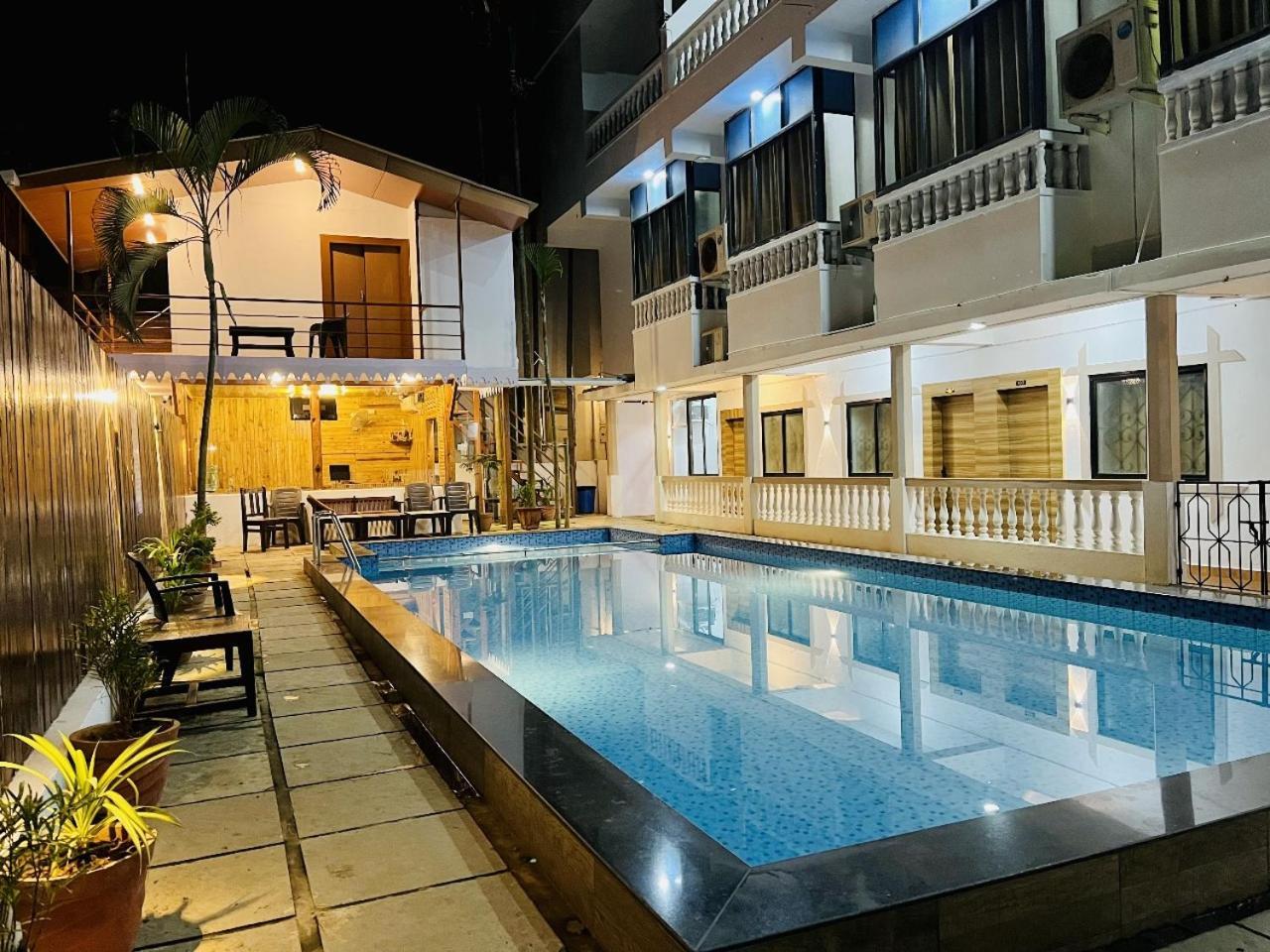 Hotel Pleasure Inn Near Turtle Beach Morjim Manage By Ld Group Of Hospitality エクステリア 写真
