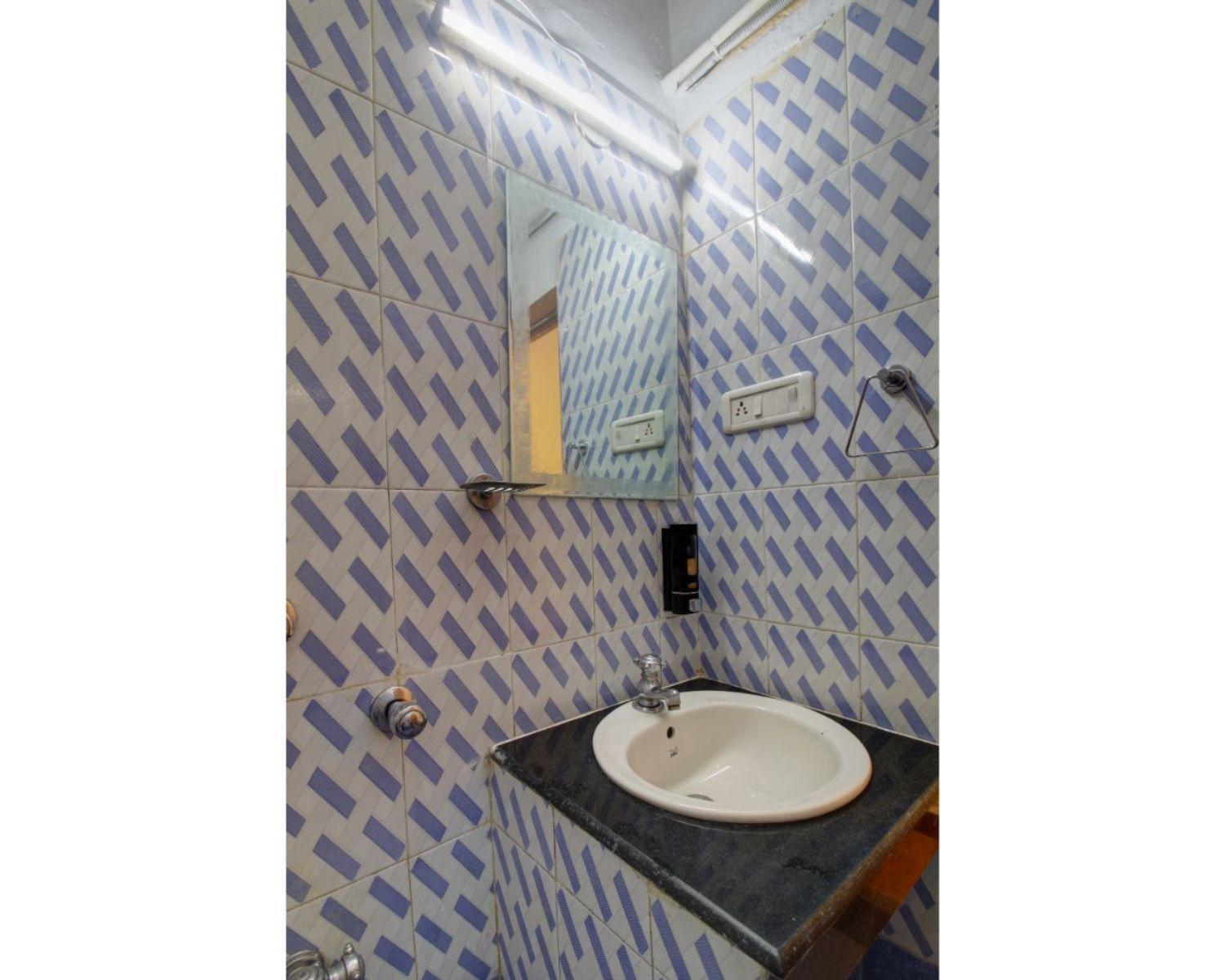 Hotel Pleasure Inn Near Turtle Beach Morjim Manage By Ld Group Of Hospitality エクステリア 写真